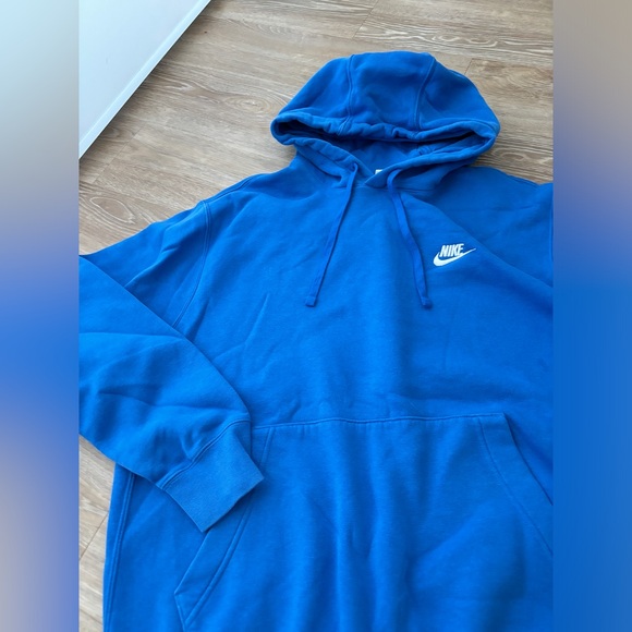 NIKE HOODIE - BLUE - WORN ONCE -SIZE LARGE FITS WOMAN AND MEN - Picture 1 of 7